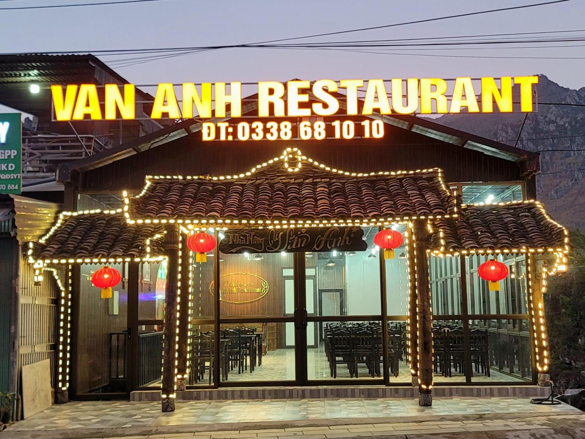 Van Anh Hotel - Restaurant Dong Van  Extérieur photo